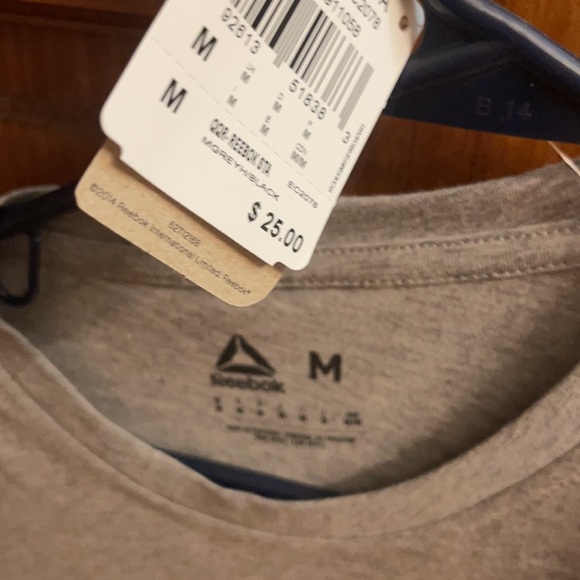 NWT Reebok shirt - Picture 2 of 3